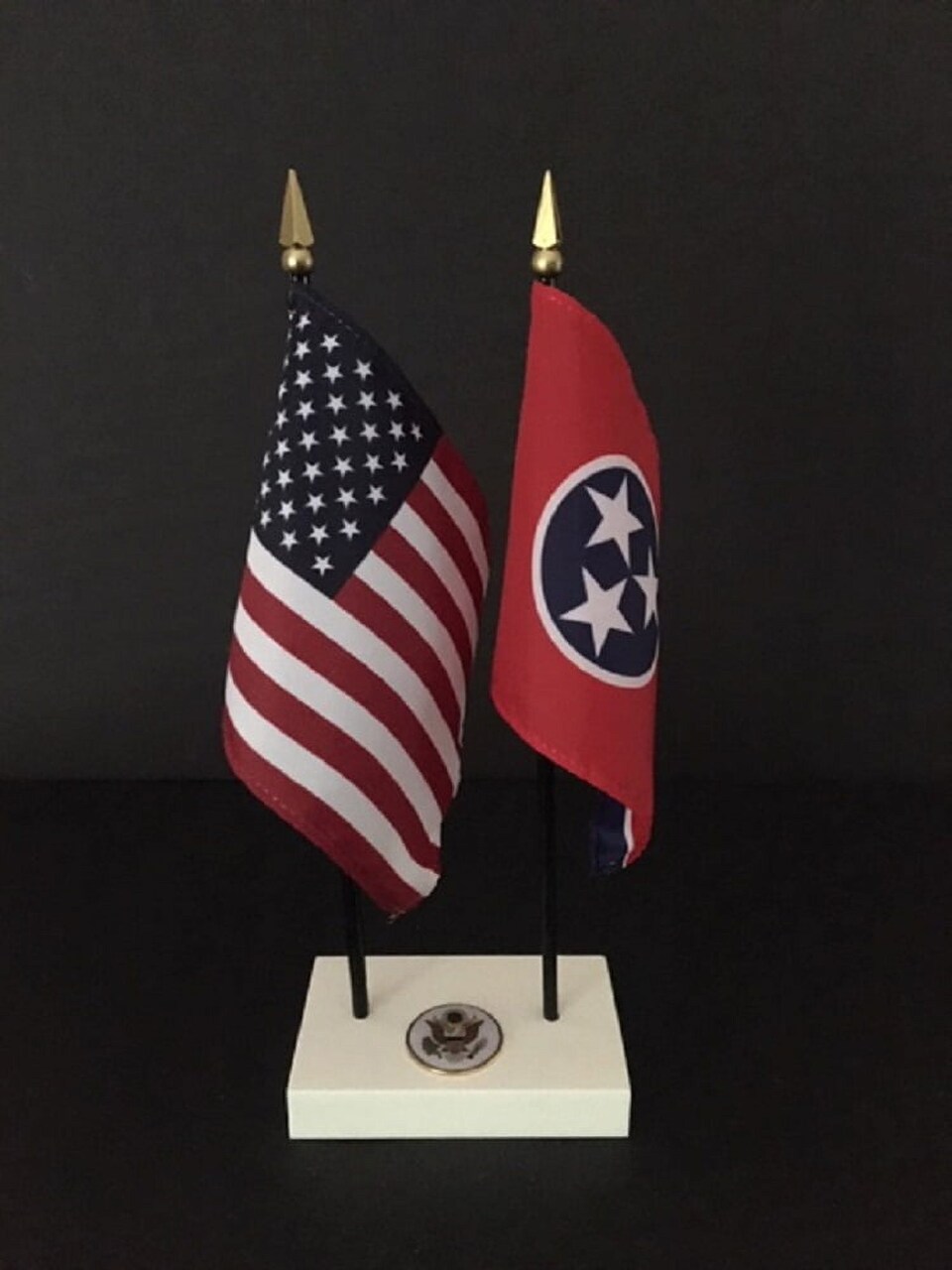 Tennessee Executive Desk Set; Two 4x6 Inch Flags, White Base with US Seal